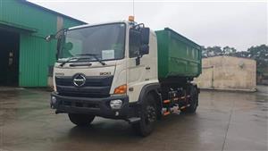 Xe chở rác 14 khối Hino