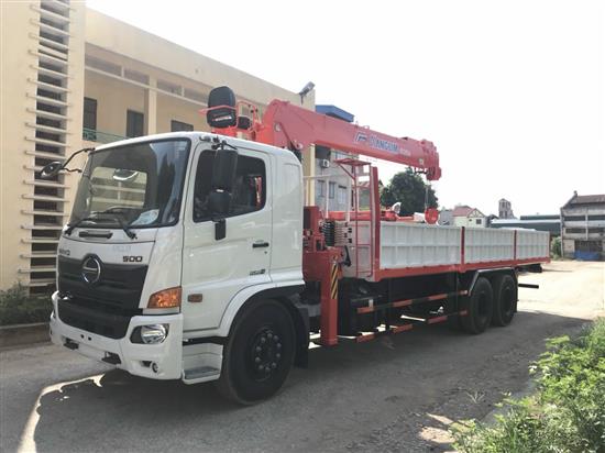 Xe tải hino gắn cẩu kanglim 8 tấn 6 đốt